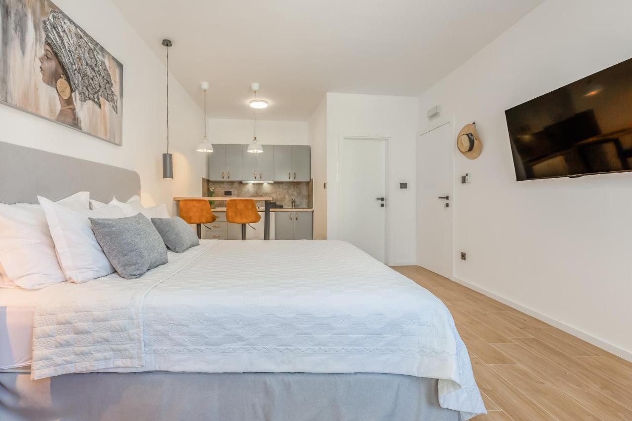 Apartmani Nikola Baska Voda Exterior photo